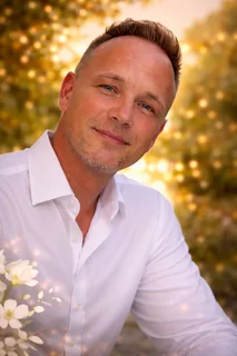 Lars Ahrendt
Management